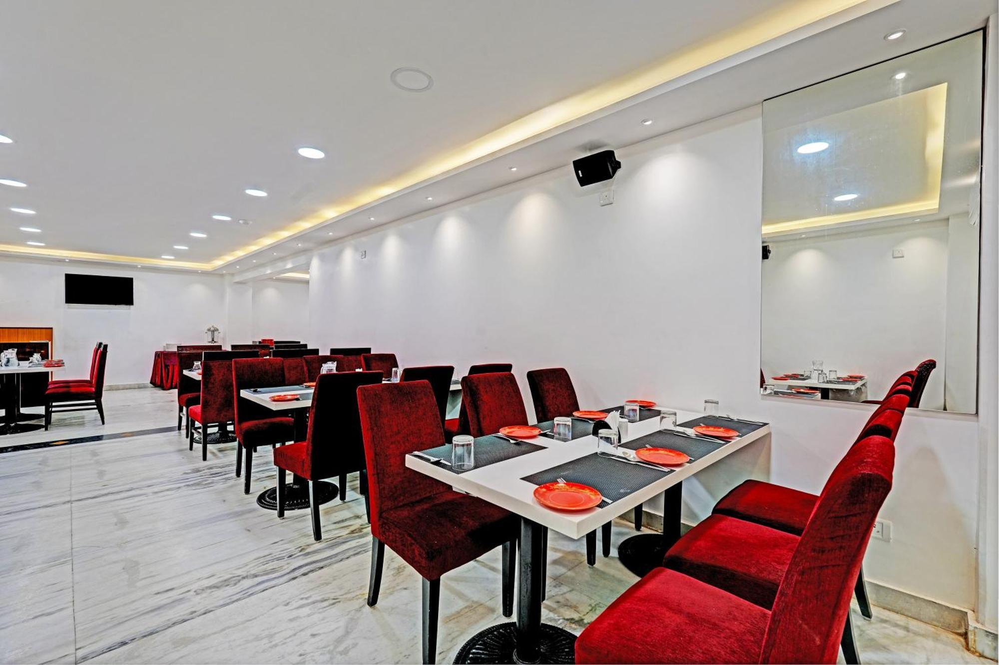 ניו דלהי Hotel Hight Krone A Family Hotel Near Igi Airport Delhi מראה חיצוני תמונה