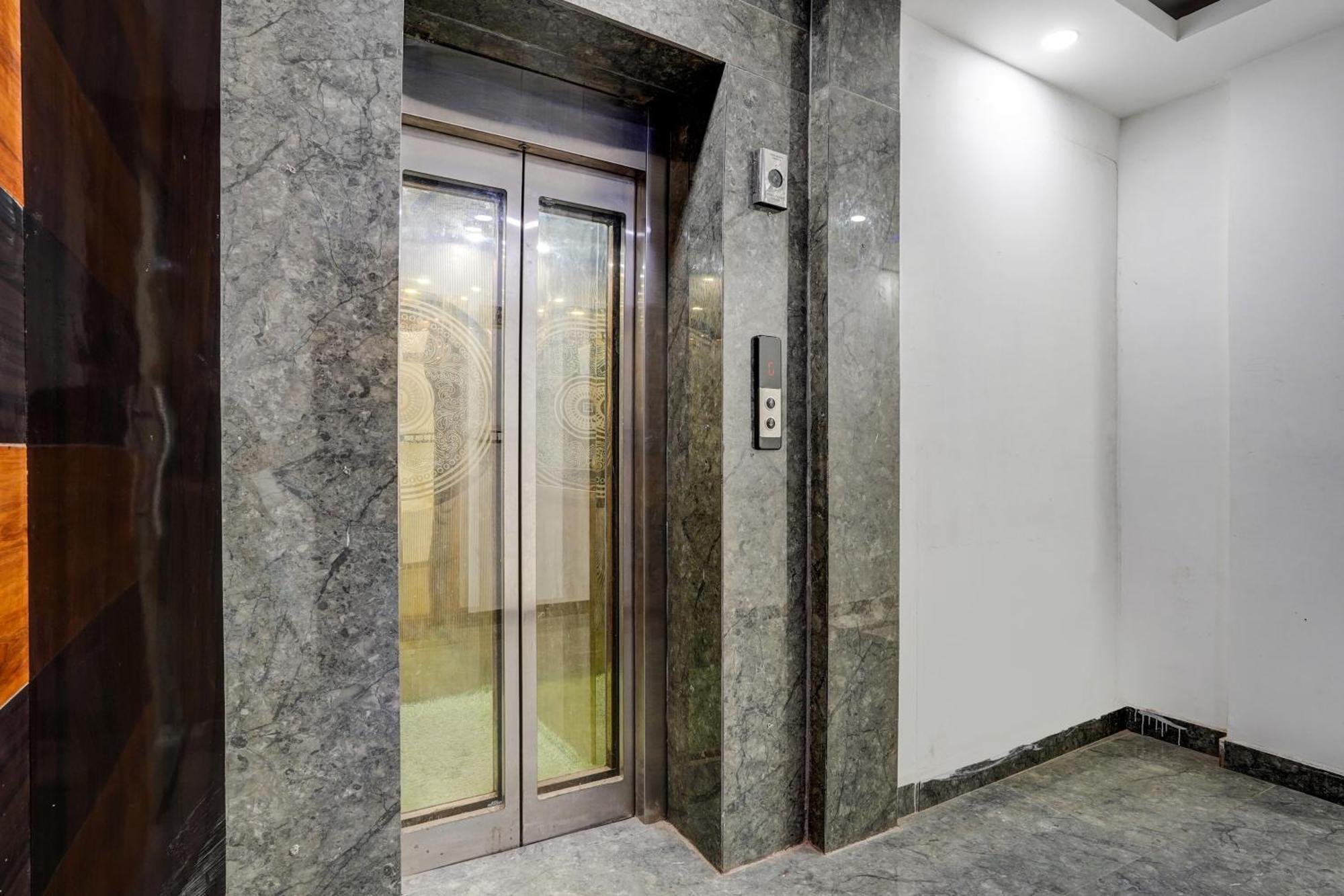 ניו דלהי Hotel Hight Krone A Family Hotel Near Igi Airport Delhi מראה חיצוני תמונה