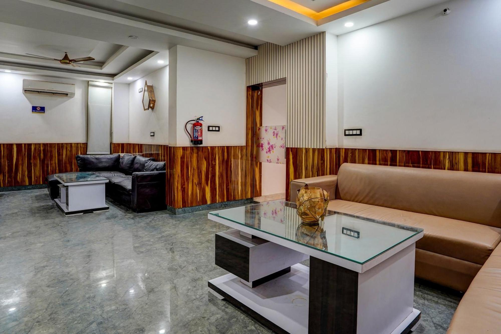 ניו דלהי Hotel Hight Krone A Family Hotel Near Igi Airport Delhi מראה חיצוני תמונה