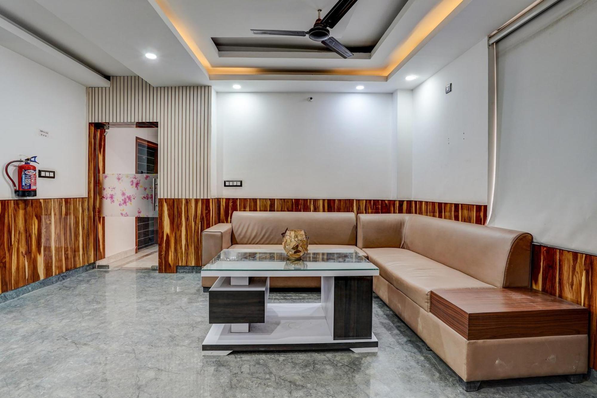 ניו דלהי Hotel Hight Krone A Family Hotel Near Igi Airport Delhi מראה חיצוני תמונה