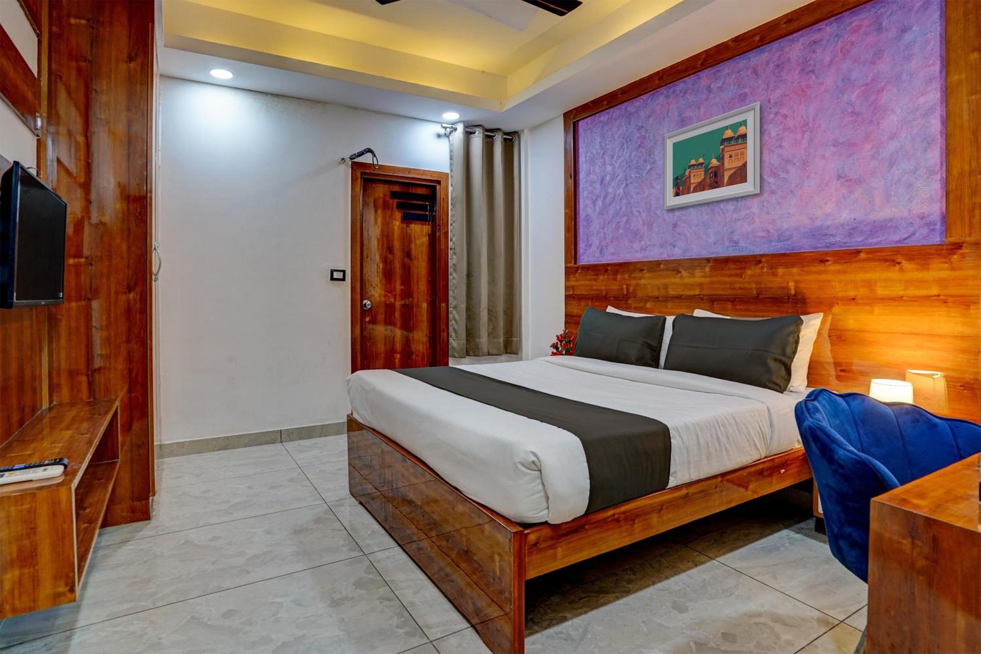 ניו דלהי Hotel Hight Krone A Family Hotel Near Igi Airport Delhi מראה חיצוני תמונה