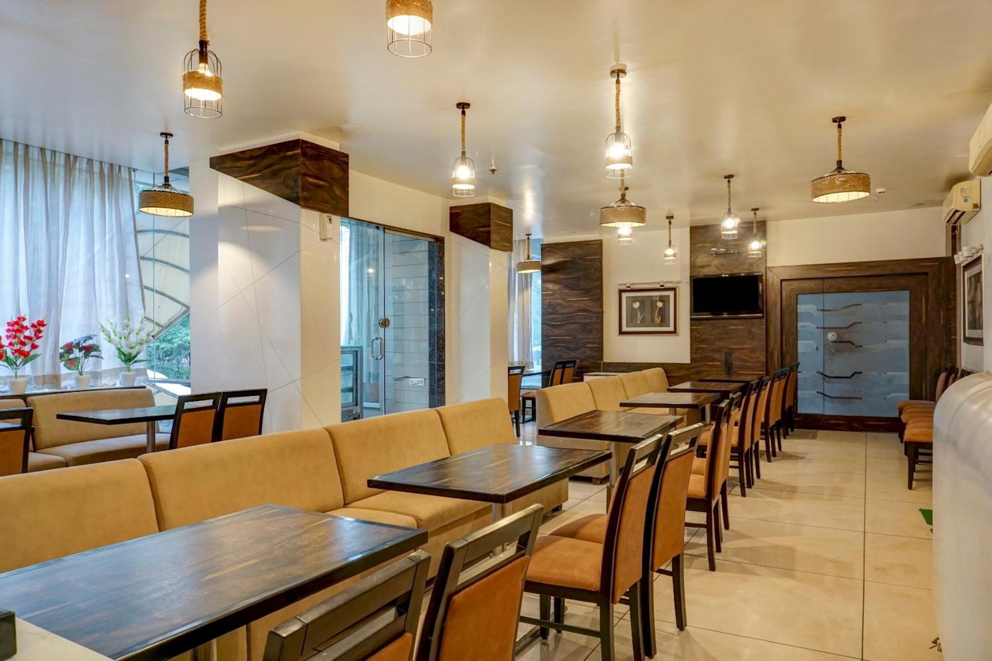 ניו דלהי Hotel Hight Krone A Family Hotel Near Igi Airport Delhi מראה חיצוני תמונה