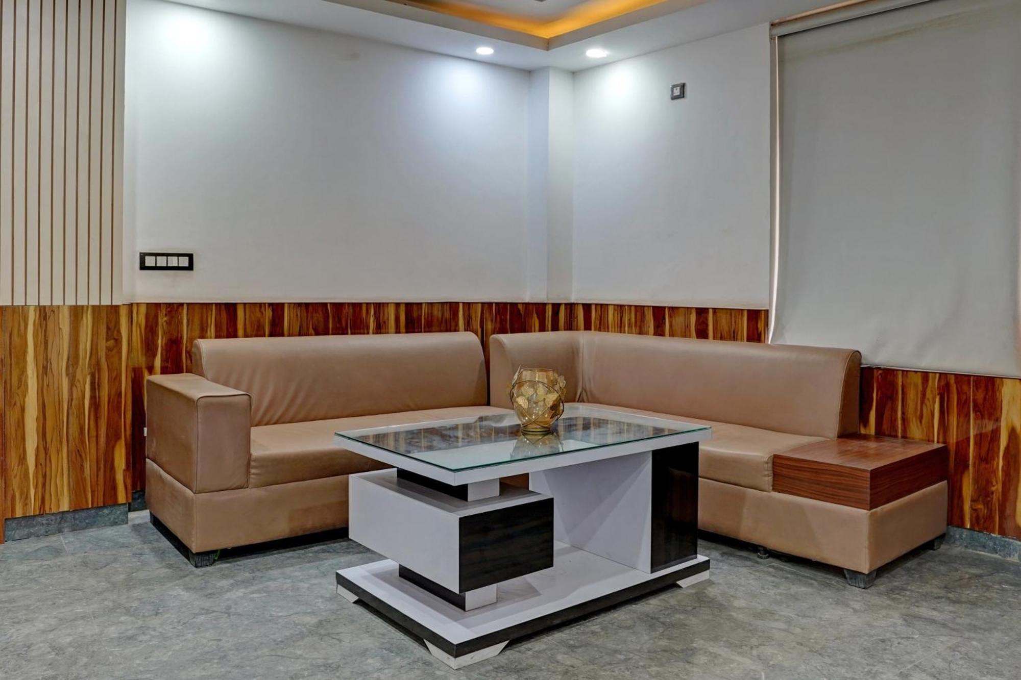 ניו דלהי Hotel Hight Krone A Family Hotel Near Igi Airport Delhi מראה חיצוני תמונה