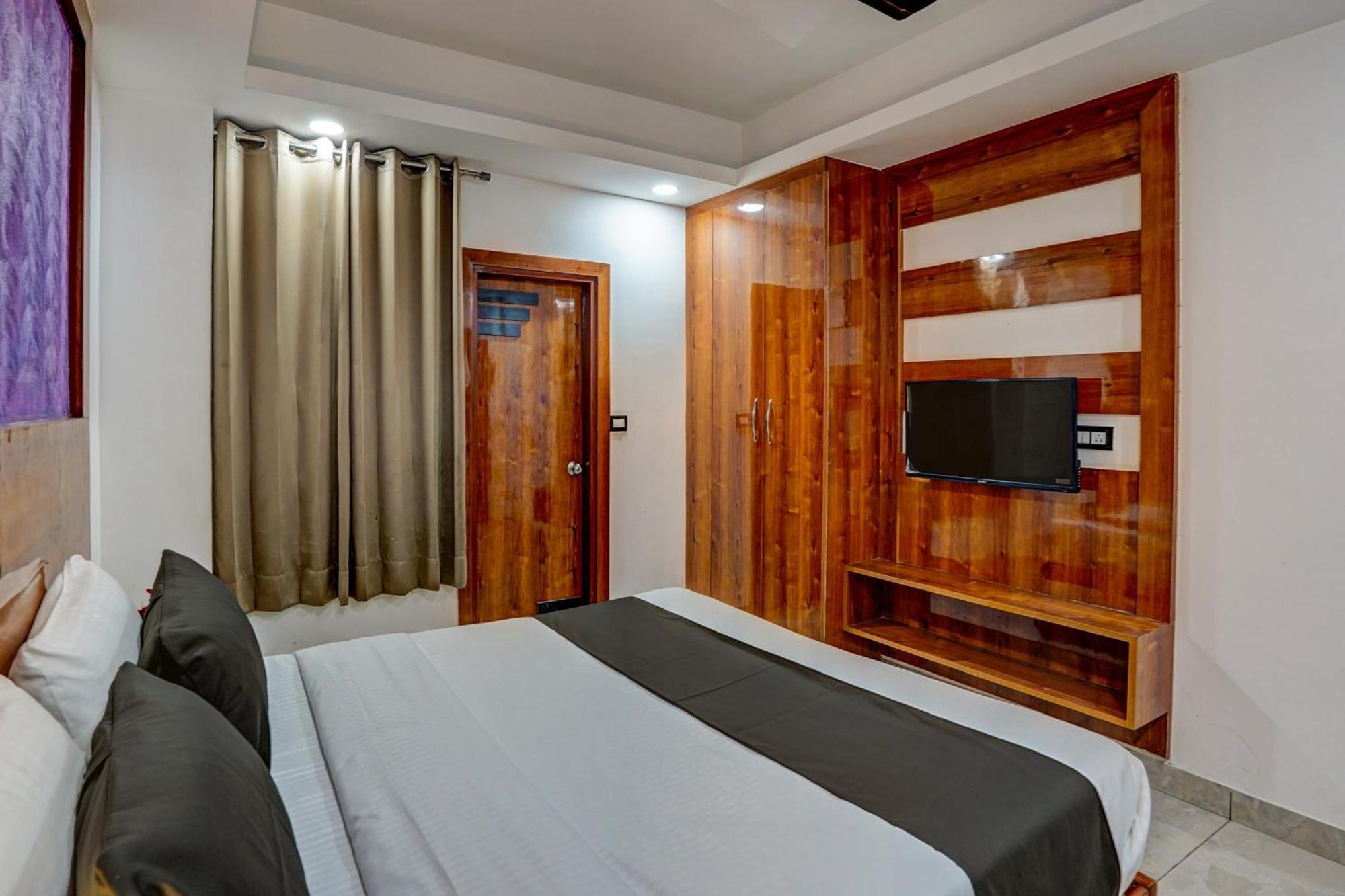 ניו דלהי Hotel Hight Krone A Family Hotel Near Igi Airport Delhi מראה חיצוני תמונה